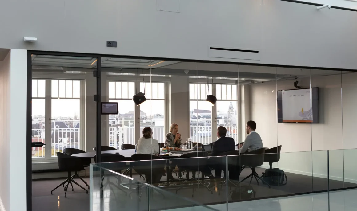 Sales Directors Driving Revenue with High Compensation