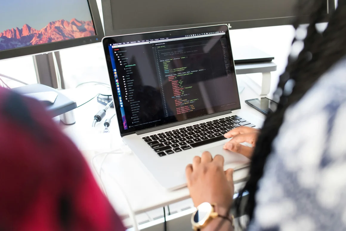Software Engineers in Consumer Services