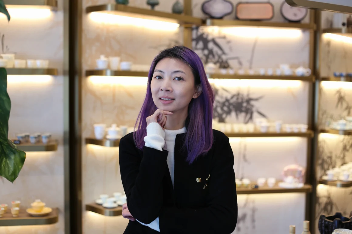 Zoe Lee at Brewin Teaware