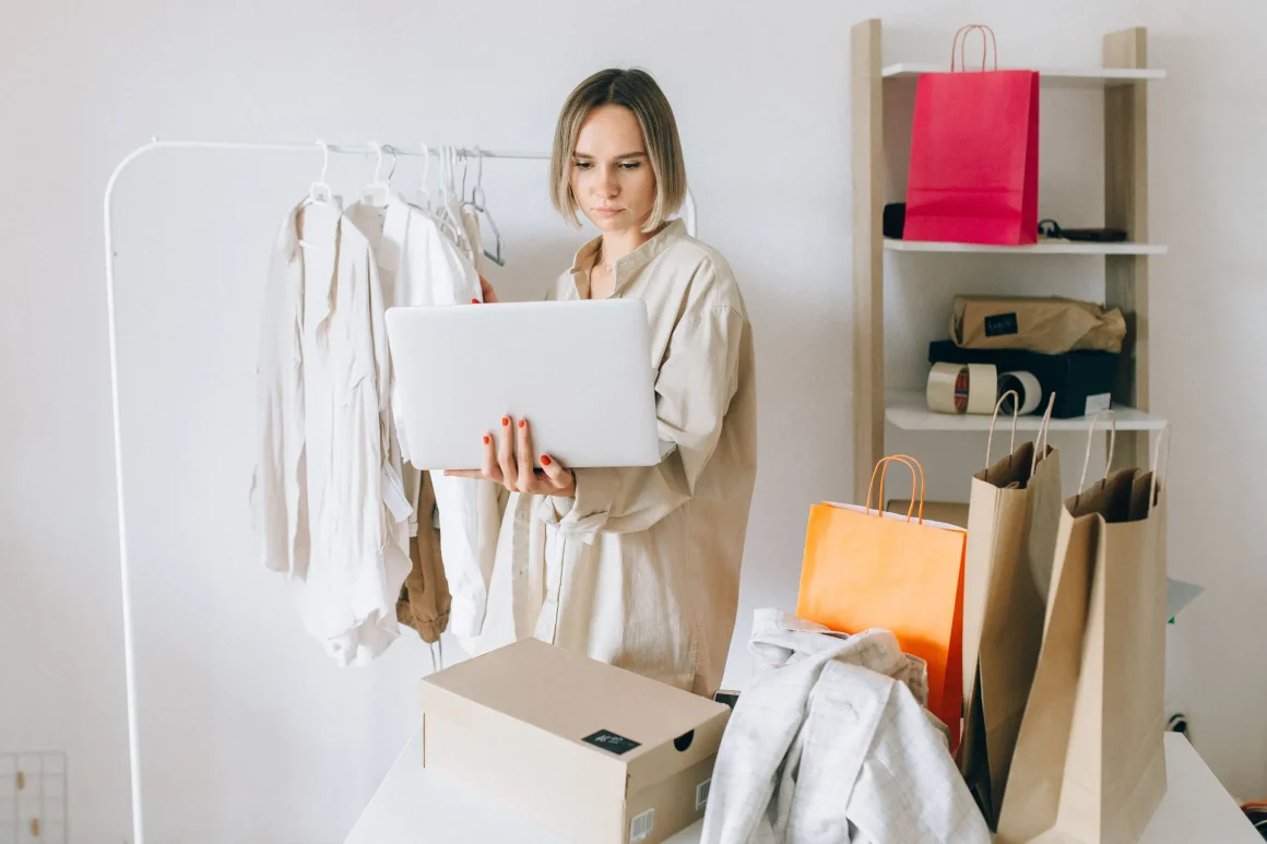 how-a-shopping-AI-agent-picks-your product