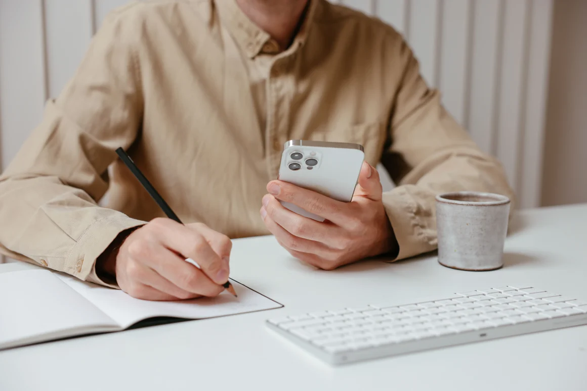 How to create non-commodity content for your company blog