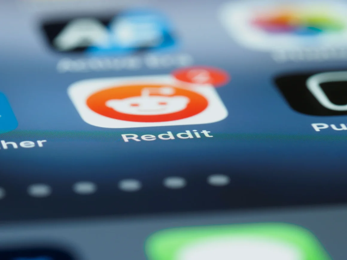 Reddit and google partnership AI data training deal