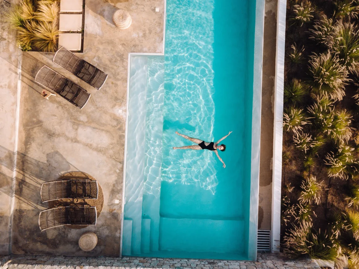 Build Dynamic Digital Travel Guides